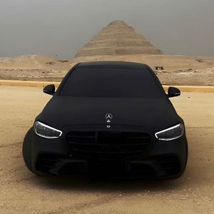 我的小骚逼被扒开了大鸡巴都来操吧
